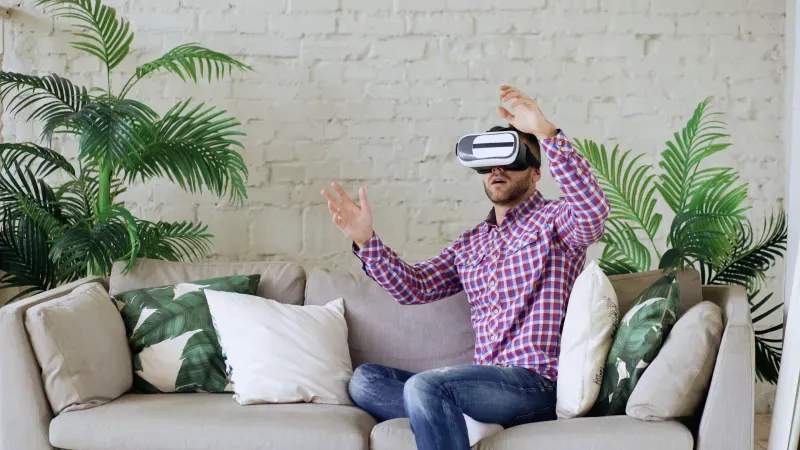 株式会社ネクストビジョンVRスタジオ 5