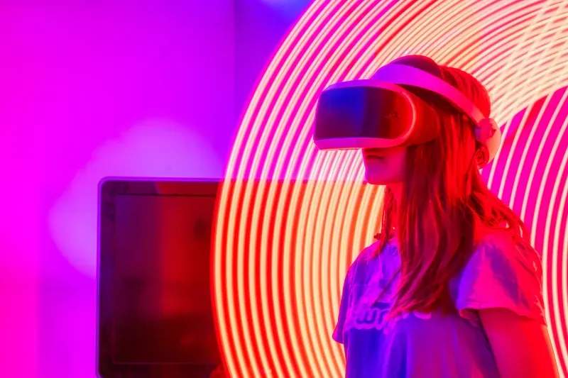 株式会社ネクストビジョンVRスタジオ 7